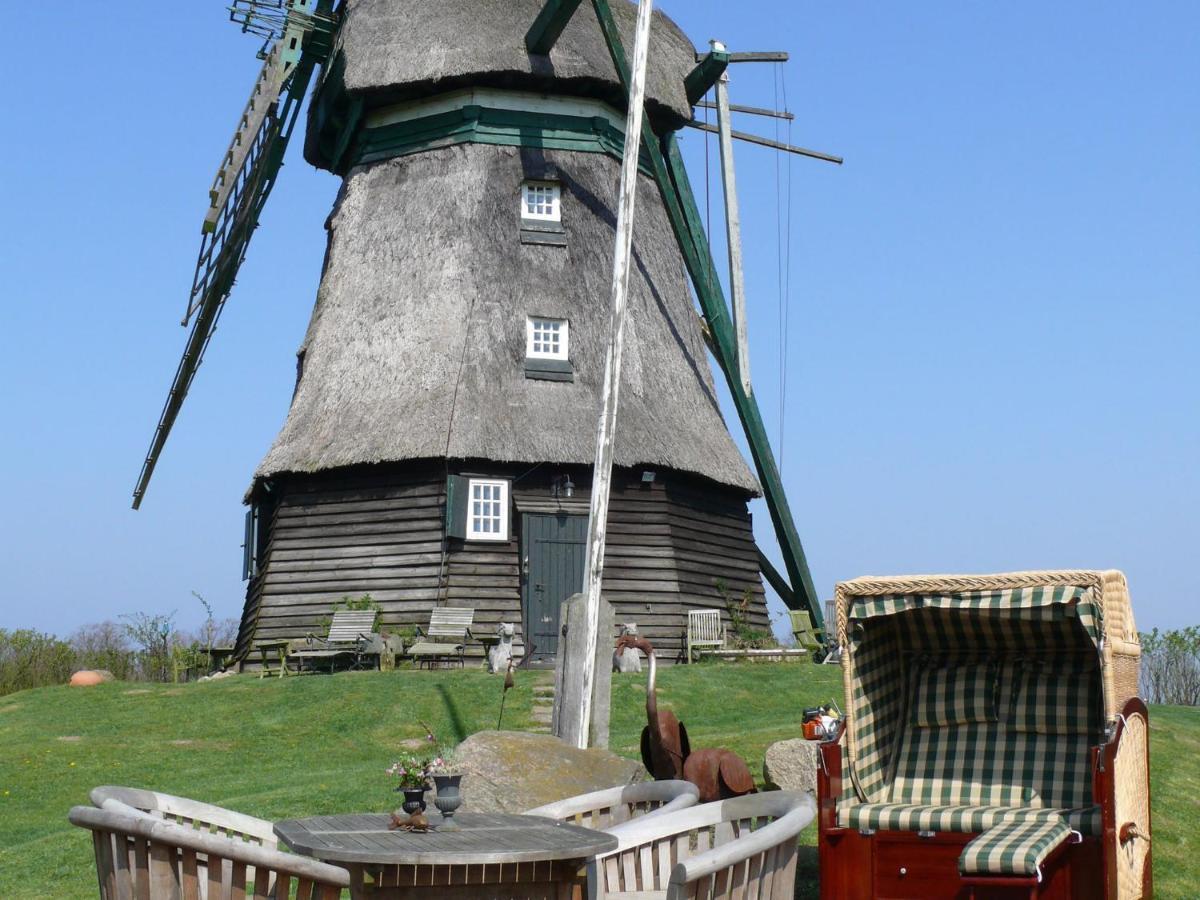 Beautiful Authentic Mill Close To The Beach Wangels Rum bild